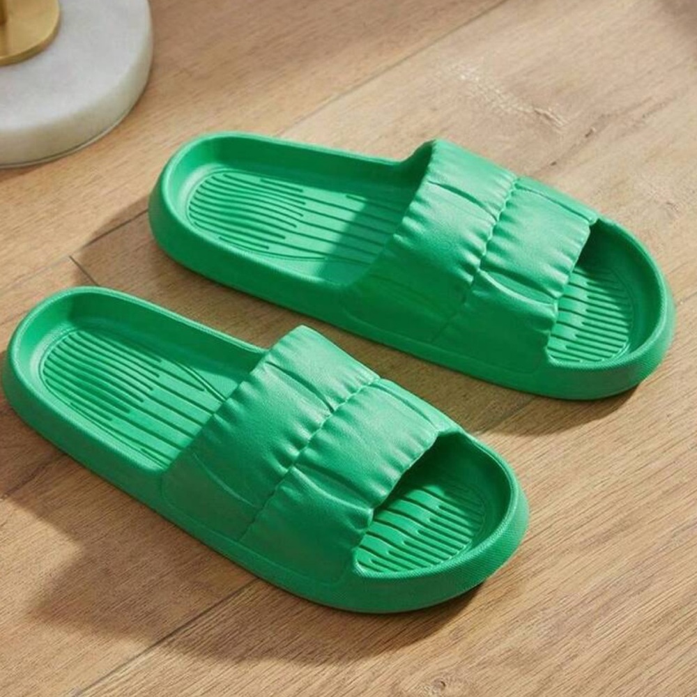 Lightweight Comfortable Slippers